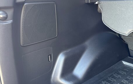 Toyota Land Cruiser Prado 150 рестайлинг 2, 2020 год, 6 800 000 рублей, 23 фотография