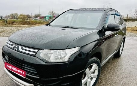 Mitsubishi Outlander III рестайлинг 3, 2013 год, 1 520 000 рублей, 10 фотография