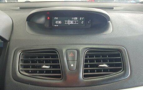 Renault Fluence I, 2012 год, 570 000 рублей, 24 фотография