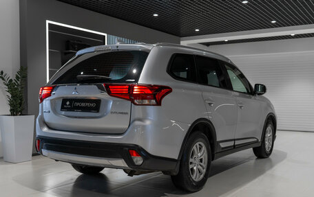 Mitsubishi Outlander III рестайлинг 3, 2017 год, 2 190 000 рублей, 5 фотография