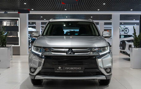 Mitsubishi Outlander III рестайлинг 3, 2017 год, 2 190 000 рублей, 3 фотография