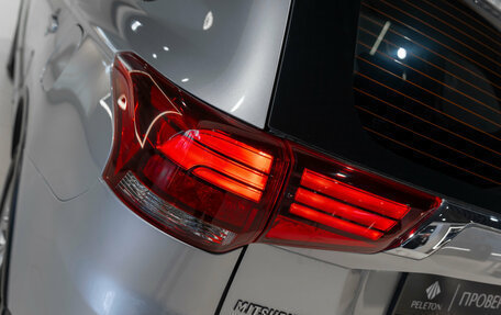 Mitsubishi Outlander III рестайлинг 3, 2017 год, 2 190 000 рублей, 23 фотография