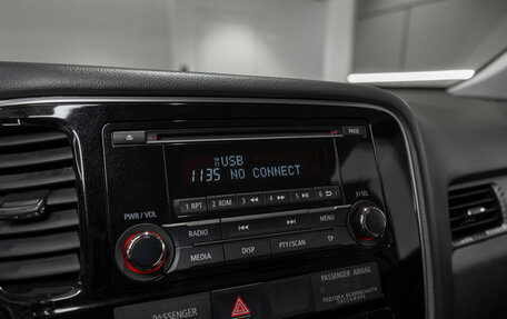 Mitsubishi Outlander III рестайлинг 3, 2017 год, 2 190 000 рублей, 17 фотография