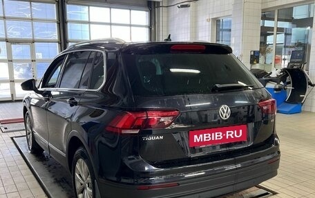 Volkswagen Tiguan II, 2017 год, 1 900 000 рублей, 3 фотография