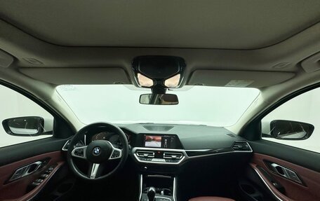 BMW 3 серия, 2021 год, 2 900 000 рублей, 10 фотография