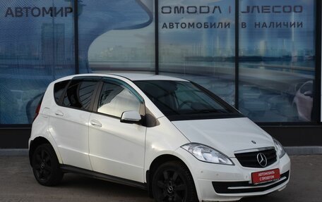 Mercedes-Benz A-Класс, 2012 год, 670 000 рублей, 3 фотография