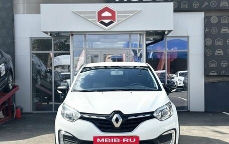 Renault Kaptur I рестайлинг, 2020 год, 1 600 000 рублей, 2 фотография