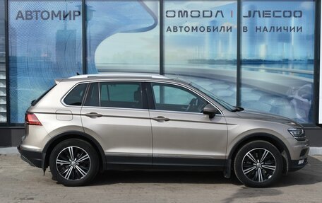 Volkswagen Tiguan II, 2017 год, 2 980 000 рублей, 4 фотография