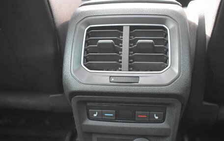 Volkswagen Tiguan II, 2017 год, 2 980 000 рублей, 12 фотография