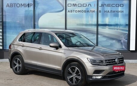 Volkswagen Tiguan II, 2017 год, 2 980 000 рублей, 3 фотография