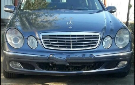 Mercedes-Benz E-Класс, 2003 год, 650 000 рублей, 1 фотография