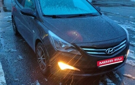 Hyundai Solaris II рестайлинг, 2015 год, 1 300 000 рублей, 5 фотография