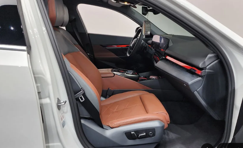 BMW 5 серия G30, 2023 год, 6 950 000 рублей, 9 фотография