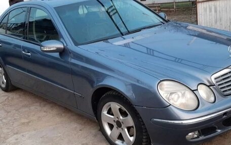 Mercedes-Benz E-Класс, 2003 год, 650 000 рублей, 2 фотография