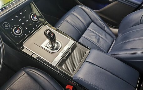 Land Rover Range Rover Evoque II, 2019 год, 3 590 000 рублей, 26 фотография