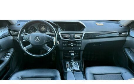 Mercedes-Benz E-Класс, 2010 год, 1 290 000 рублей, 15 фотография