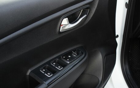 KIA Rio IV, 2021 год, 1 750 000 рублей, 19 фотография