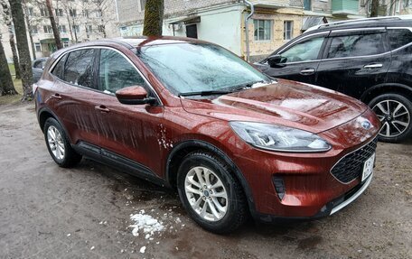 Ford Escape, 2021 год, 2 200 000 рублей, 3 фотография
