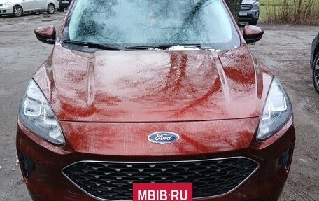 Ford Escape, 2021 год, 2 200 000 рублей, 2 фотография