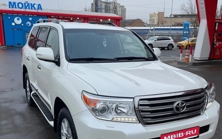 Toyota Land Cruiser 200, 2015 год, 5 000 000 рублей, 6 фотография