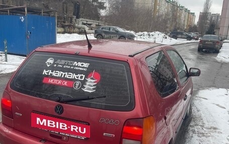 Volkswagen Polo III рестайлинг, 1995 год, 80 000 рублей, 2 фотография