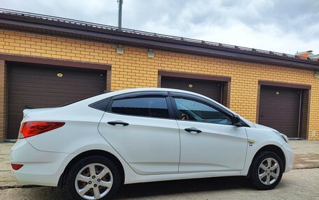 Hyundai Solaris II рестайлинг, 2012 год, 638 000 рублей, 4 фотография