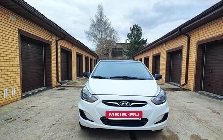 Hyundai Solaris II рестайлинг, 2012 год, 638 000 рублей, 2 фотография