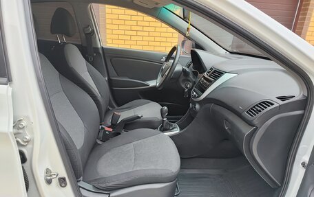 Hyundai Solaris II рестайлинг, 2012 год, 638 000 рублей, 10 фотография