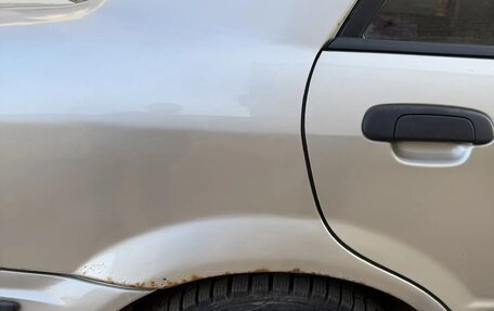 Mazda 323, 1999 год, 240 000 рублей, 8 фотография