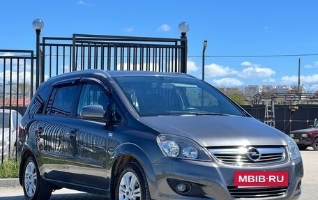 Opel Zafira B, 2012 год, 897 000 рублей, 3 фотография