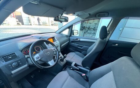 Opel Zafira B, 2012 год, 897 000 рублей, 29 фотография