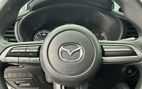 Mazda 3, 2023 год, 1 570 000 рублей, 10 фотография