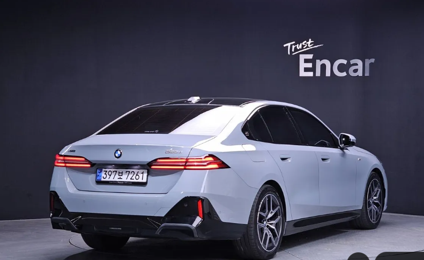 BMW 5 серия G30, 2024 год, 6 900 000 рублей, 2 фотография