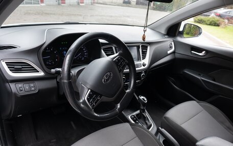 Hyundai Solaris II рестайлинг, 2019 год, 1 270 000 рублей, 3 фотография