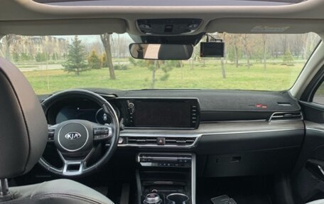 KIA K5, 2022 год, 2 370 000 рублей, 7 фотография