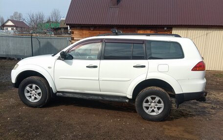 Mitsubishi Pajero Sport II рестайлинг, 2011 год, 1 150 000 рублей, 3 фотография