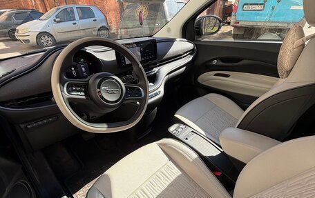 Fiat 500, 2021 год, 2 700 000 рублей, 8 фотография