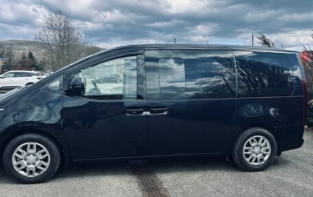 Hyundai Staria, 2022 год, 4 400 000 рублей, 2 фотография