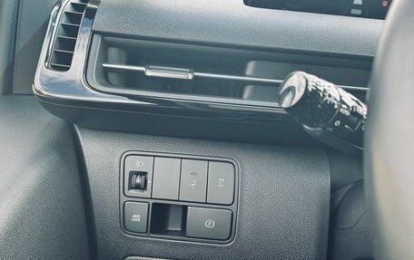 Hyundai Staria, 2022 год, 4 400 000 рублей, 10 фотография