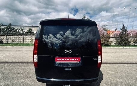 Hyundai Staria, 2022 год, 4 400 000 рублей, 4 фотография