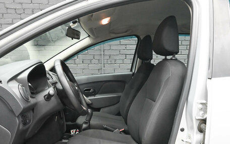 Renault Sandero II рестайлинг, 2019 год, 880 000 рублей, 17 фотография