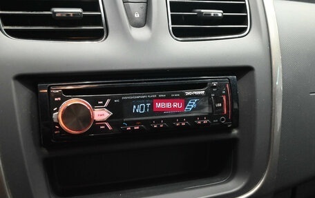 Renault Sandero II рестайлинг, 2019 год, 880 000 рублей, 13 фотография