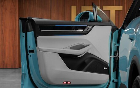 Porsche Macan, 2025 год, 15 625 000 рублей, 10 фотография