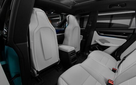 Porsche Macan, 2025 год, 15 625 000 рублей, 28 фотография