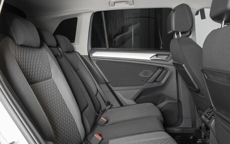 Volkswagen Tiguan II, 2017 год, 2 579 200 рублей, 8 фотография