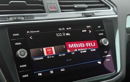Volkswagen Tiguan II, 2019 год, 2 899 000 рублей, 19 фотография
