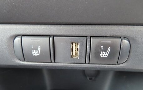 Toyota Yaris, 2020 год, 710 000 рублей, 15 фотография