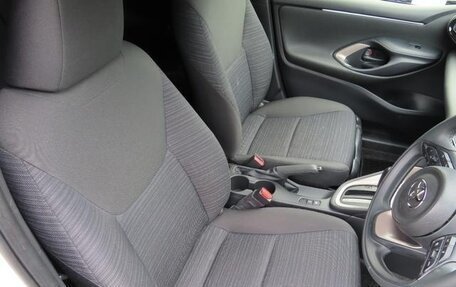Toyota Yaris, 2020 год, 710 000 рублей, 10 фотография