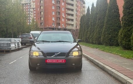 Volvo S60 III, 2004 год, 400 000 рублей, 2 фотография