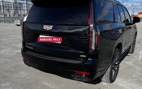 Cadillac Escalade V, 2023 год, 12 700 000 рублей, 2 фотография